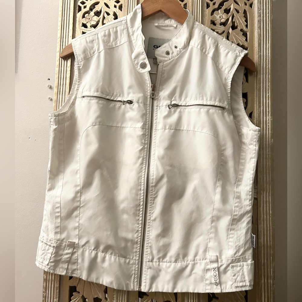 Geox Vest White Silver Zipper hardware Respira Breathable 
Moto  style